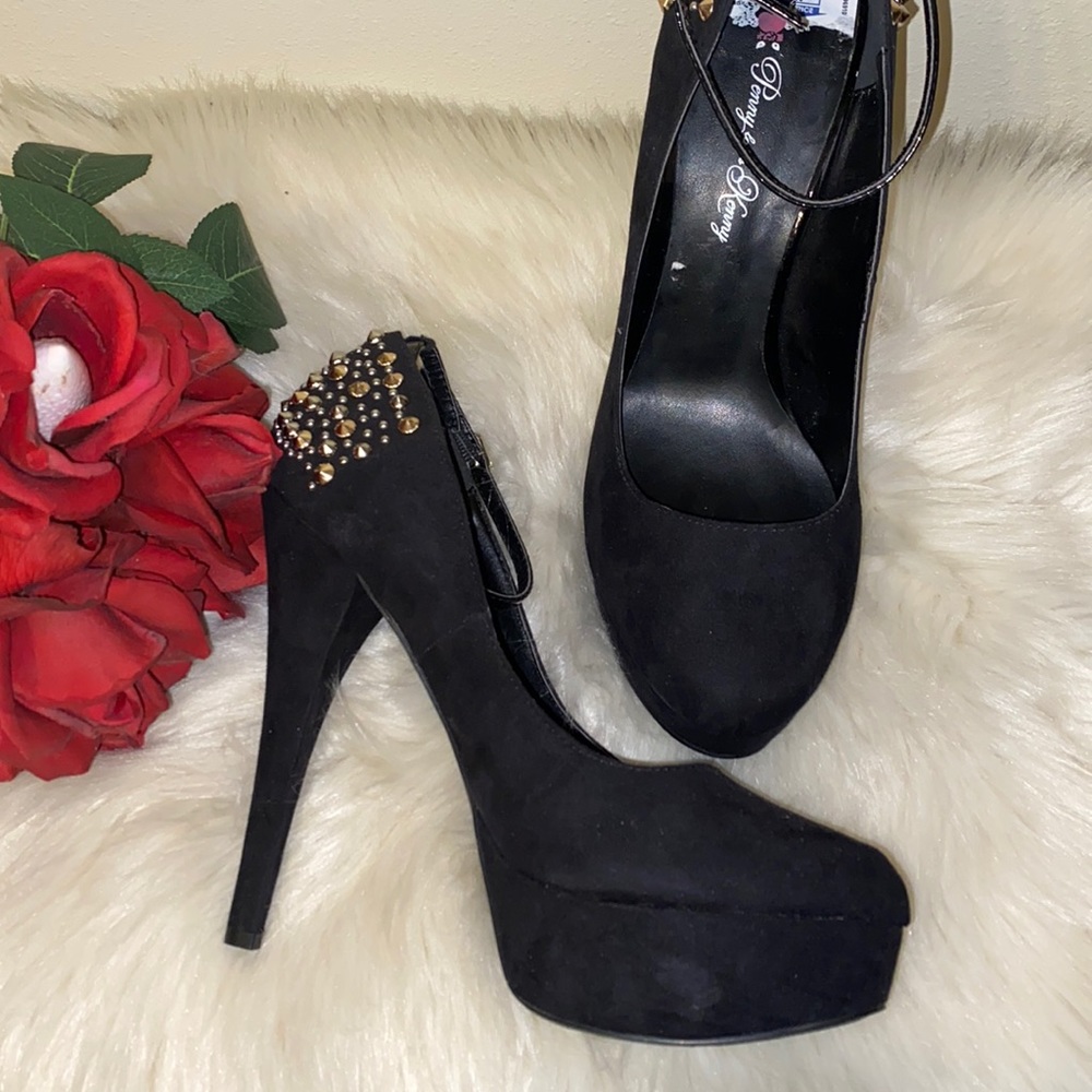 Penny loves Kenny Suede Heels Studs Sz 91/2  black